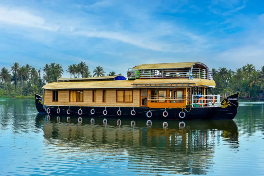 Houseboat cruise in Alleppey